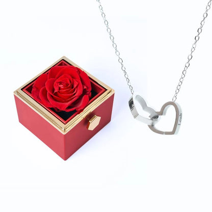 Roses Éternelles & Collier Personnalisé