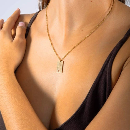 Pendentif Personnalisé Prénom et Fleur avec Pierre de Naissance