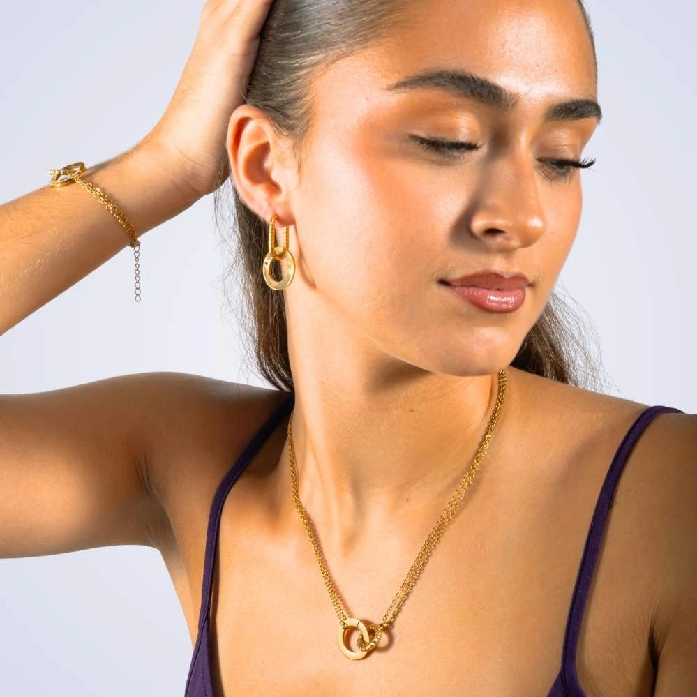 Collier Cercle Gravé avec Anneau Torsadé & Cristal